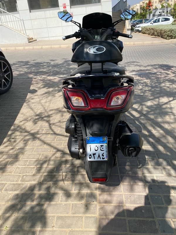 Kymco downtown 350 4