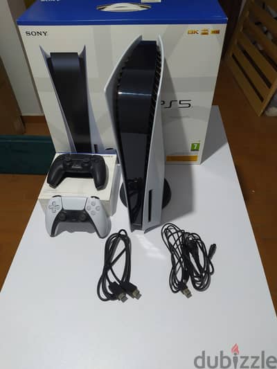 PS5 CD edition + 2 controllers