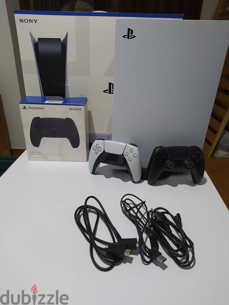 PS5 CD edition + 2 controllers 1