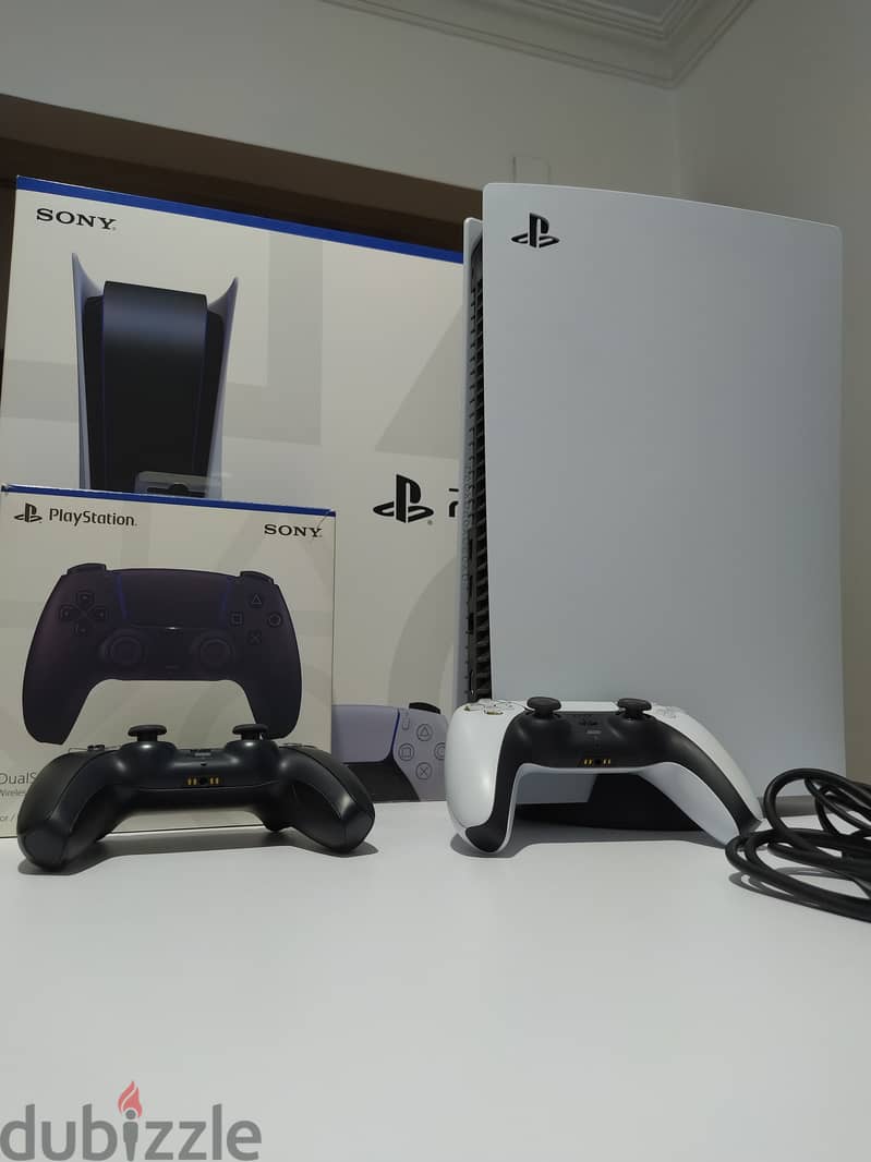 PS5 CD edition + 2 controllers 3