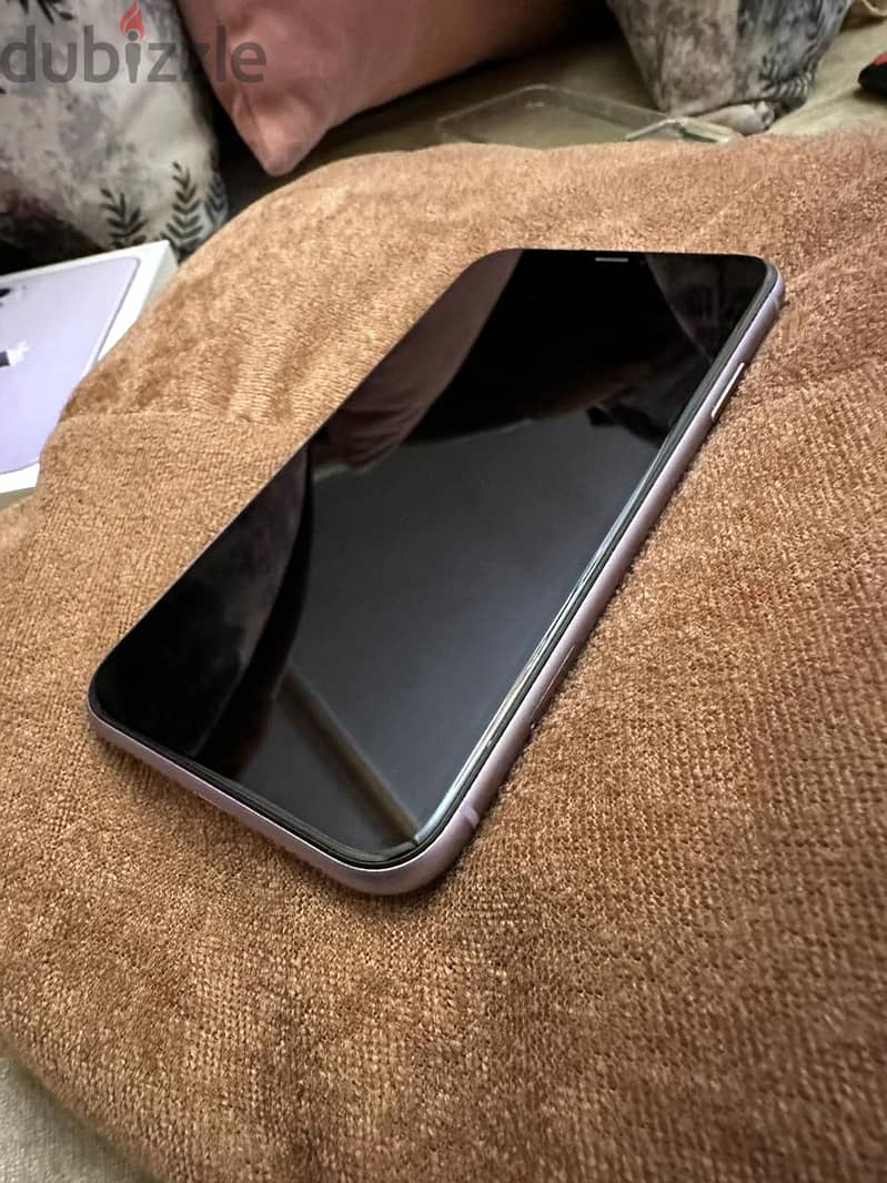 IPhone 11 - 64GB - موف 3