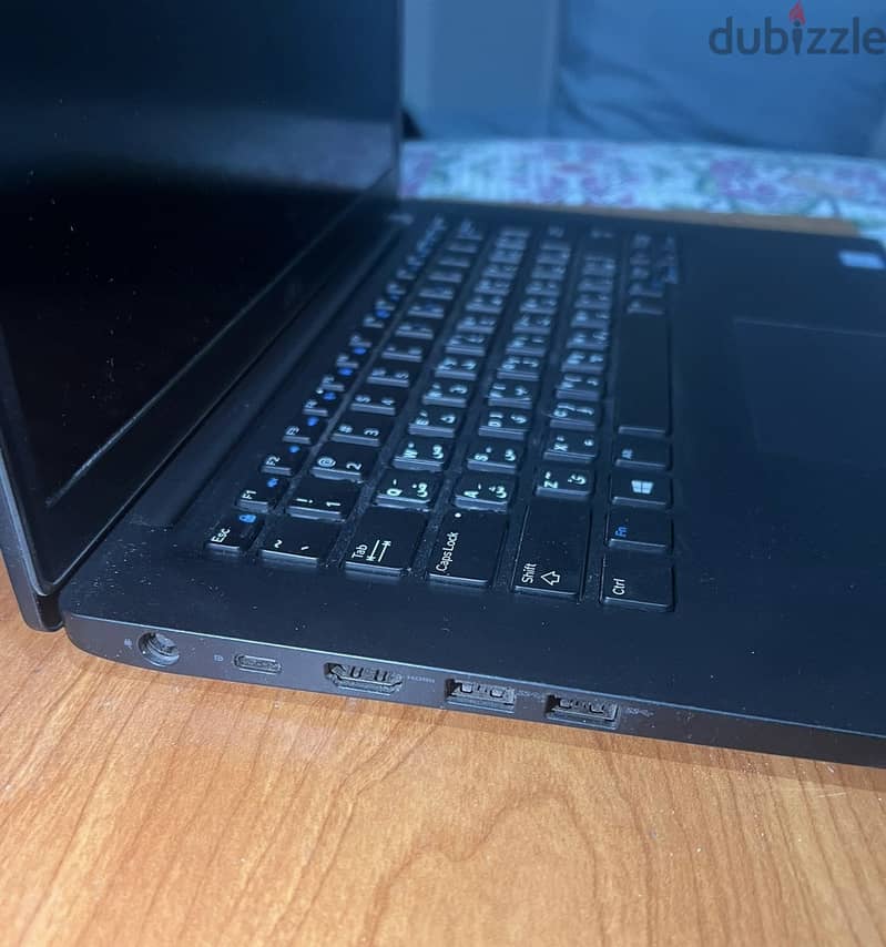 Dell Latitude 7490 3