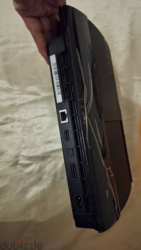 PlayStation 3 super slim 1