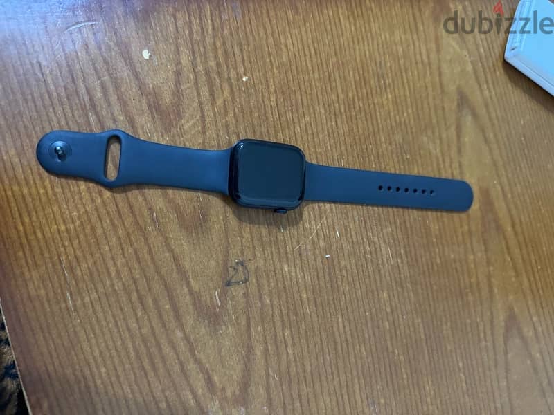 Apple Watch Series 7 battery 100% 2