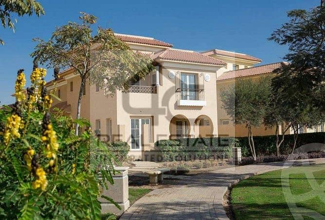 Classic 4 bedroom villa very prime  location, the lowest price in the market for fast sale ready to move Hyde Park Compound Fifth Settlement new cairo 2