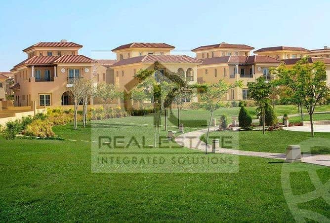 Classic 4 bedroom villa very prime  location, the lowest price in the market for fast sale ready to move Hyde Park Compound Fifth Settlement new cairo 12