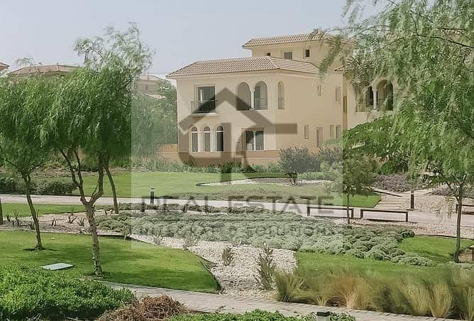 Classic 4 bedroom villa very prime  location, the lowest price in the market for fast sale ready to move Hyde Park Compound Fifth Settlement new cairo 13