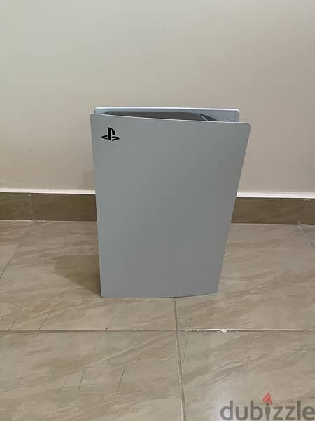 ps5 fat used like new بلاي ستيشن ٥ كانه جديد معاه دراعين 5