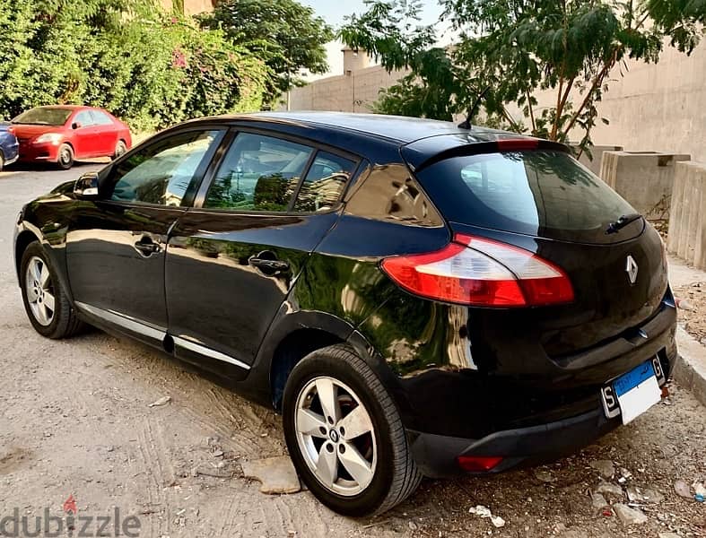 Renault Megane play 3 fulloptions automatic 2010 sunroof 4