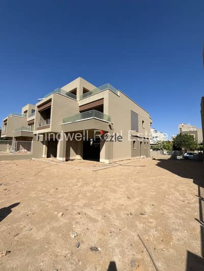 فيلا مستقله للبيع فى بالم هيلز قطاميه بالتجمع الخامس لوكيشن وسعر مميز جدا  New Cairo / Palm Hills Katameya Extension Compound