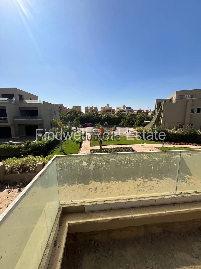 فيلا مستقله للبيع فى بالم هيلز قطاميه بالتجمع الخامس لوكيشن وسعر مميز جدا  New Cairo / Palm Hills Katameya Extension Compound 3