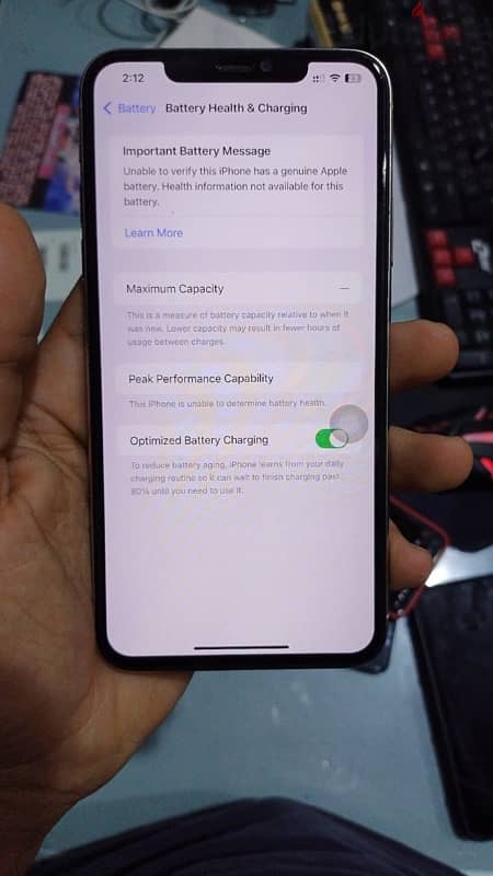 iPhone 11 Pro Max. . whita 1