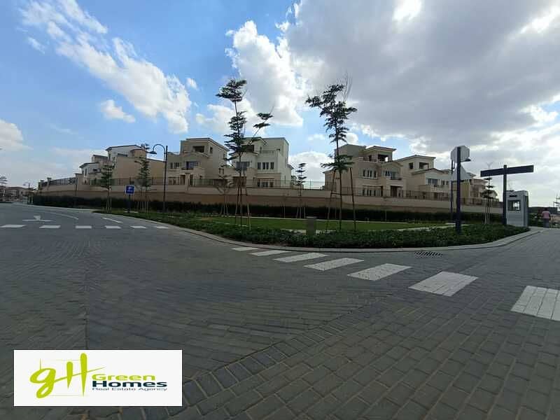 TownHouse 298m for rent best location with Special view in Uptown Cairo 7