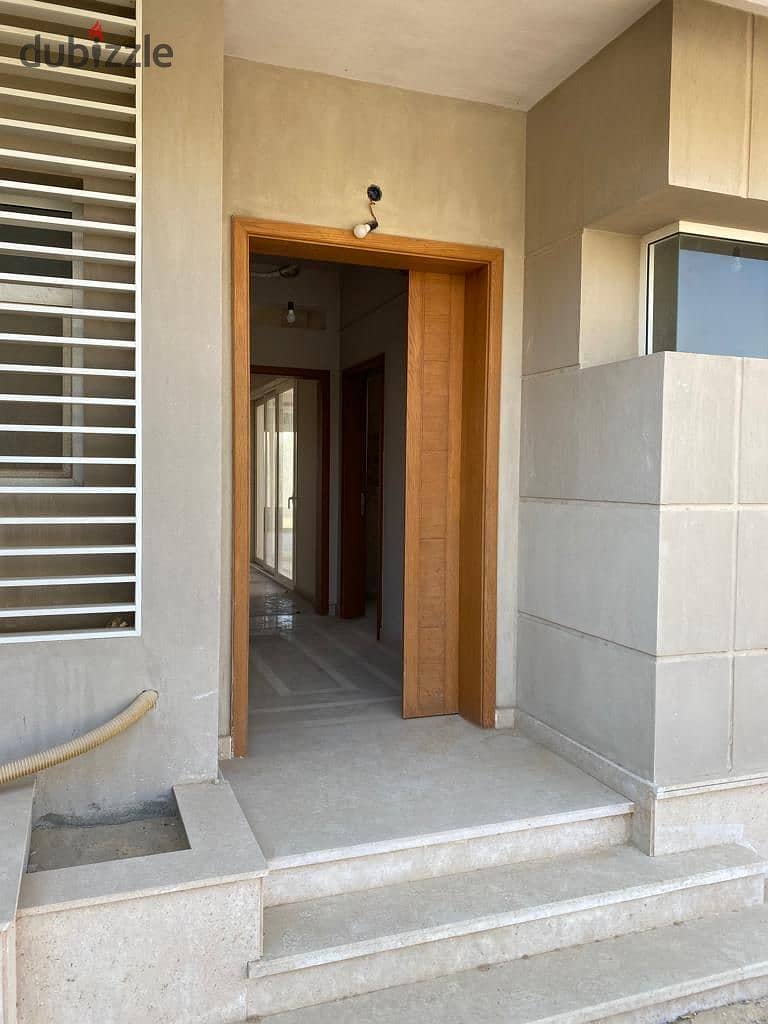 Resale villa for sale, fully finished, in Atrio Compound, in the heart of Sheikh Zayed 1