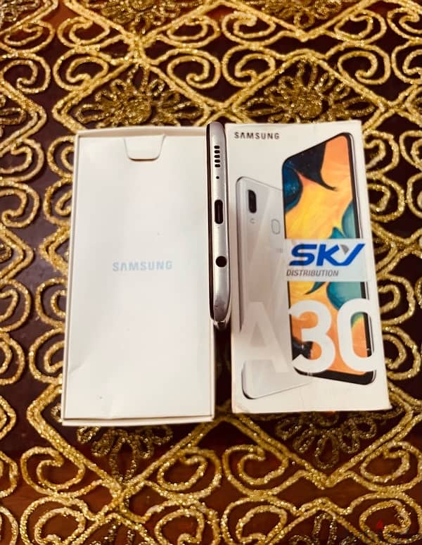 Samsung A30 | سامسونج A30 للبيع حاله جيده جدا 3