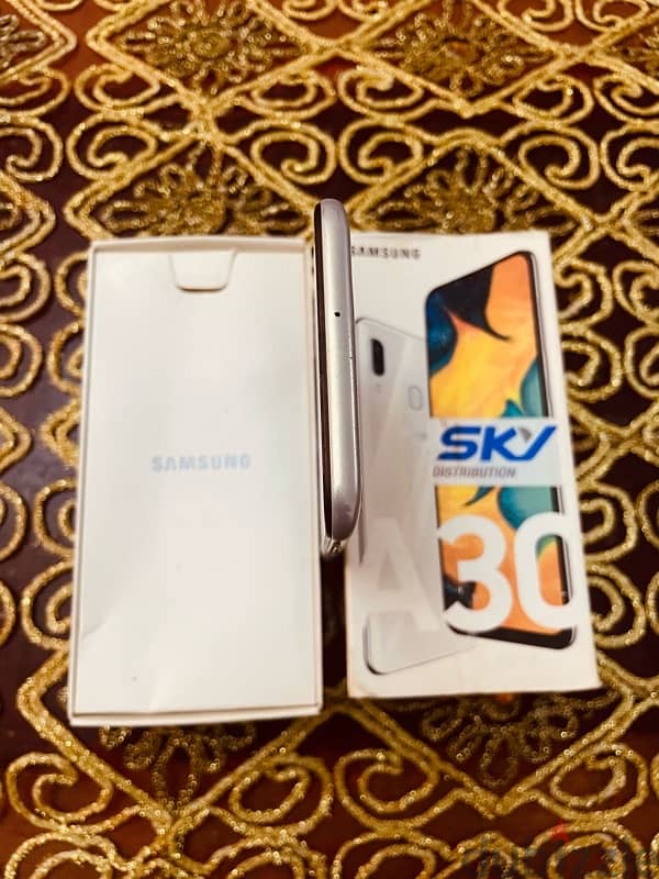 Samsung A30 | سامسونج A30 للبيع حاله جيده جدا 4