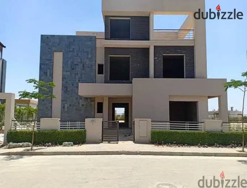 A prime twin house with remaining installments available in Alkarma Vaha, located in the best spot in Sheikh Zayed. 2