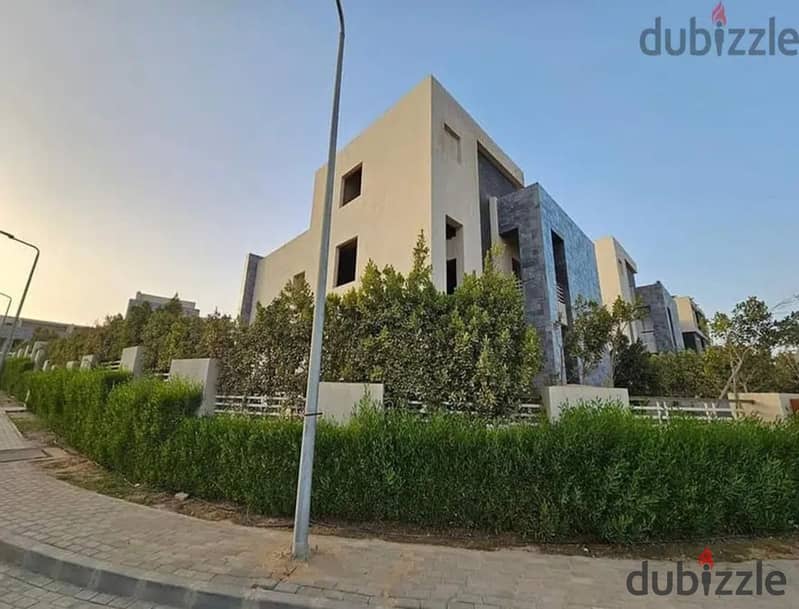 A prime twin house with remaining installments available in Alkarma Vaha, located in the best spot in Sheikh Zayed. 8