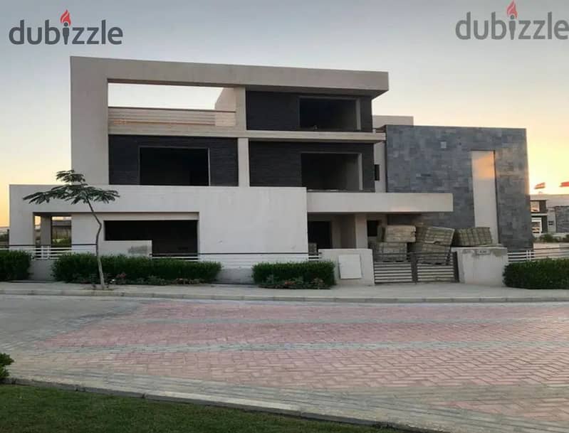 A prime twin house with remaining installments available in Alkarma Vaha, located in the best spot in Sheikh Zayed. 9