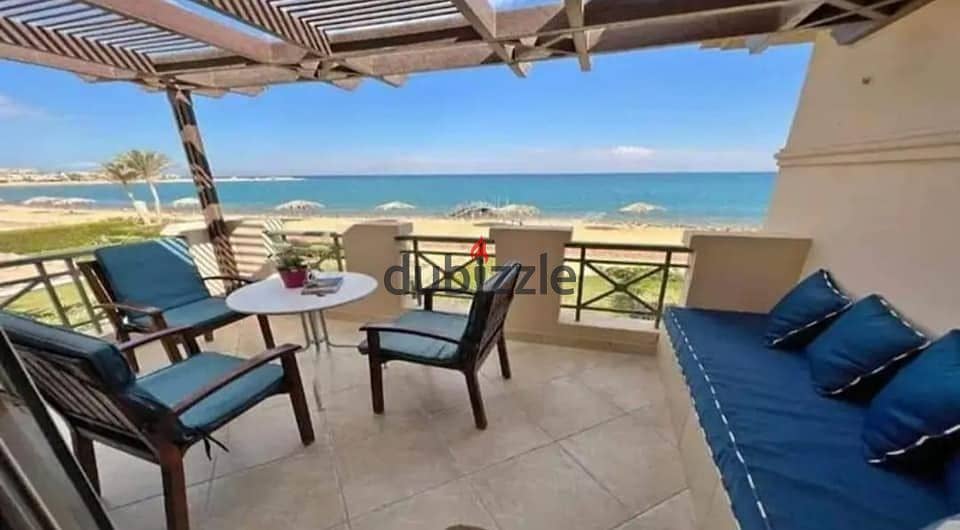 Chalet for sale in Ain Sokhna, Blue Blue village, directly on the sea side, ultra-lux finishing 0