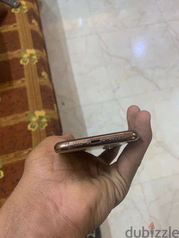 iPhone 11 Pro 512GB Gold أيفون 11 برو 512 جيجا 4