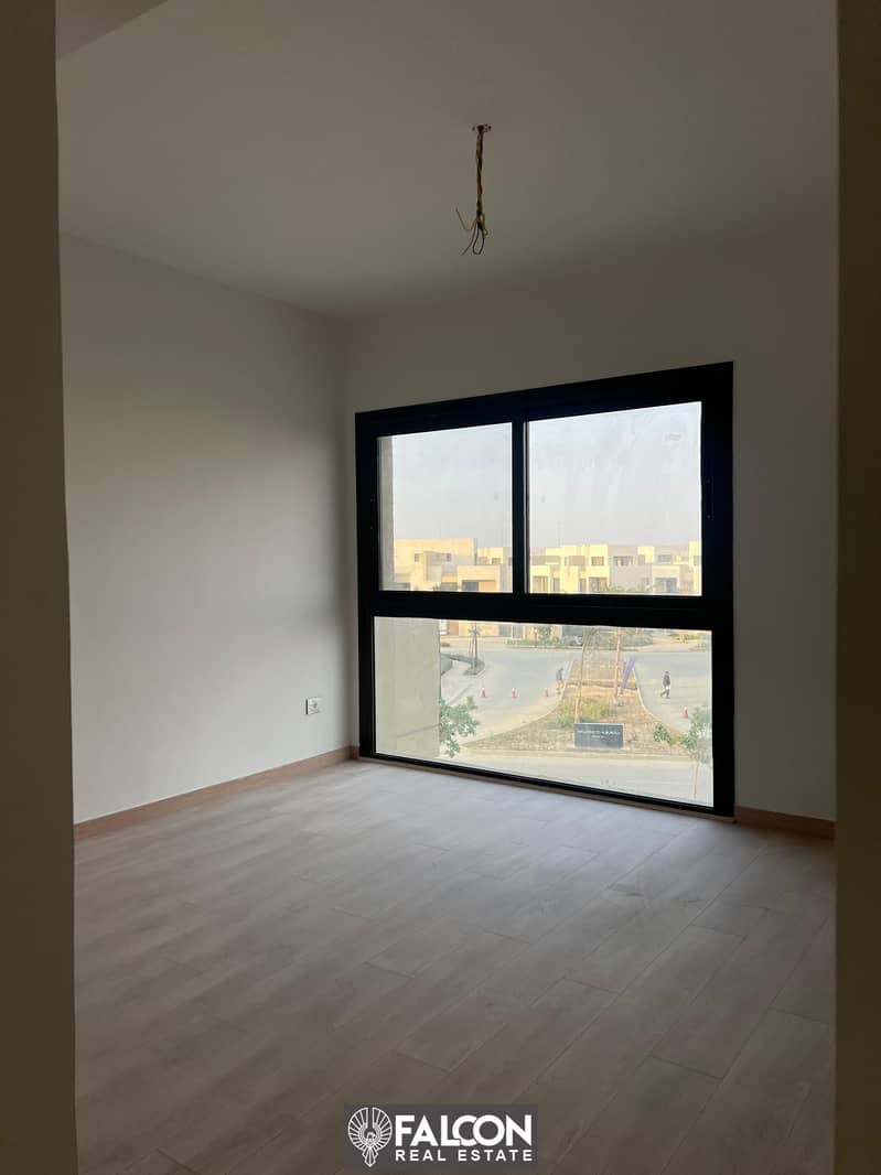 ready to move apartment fo sale in Al Burouj  El Shorok City 180sqm & 3 bedrooms - fully finished - ready to visit & view 0