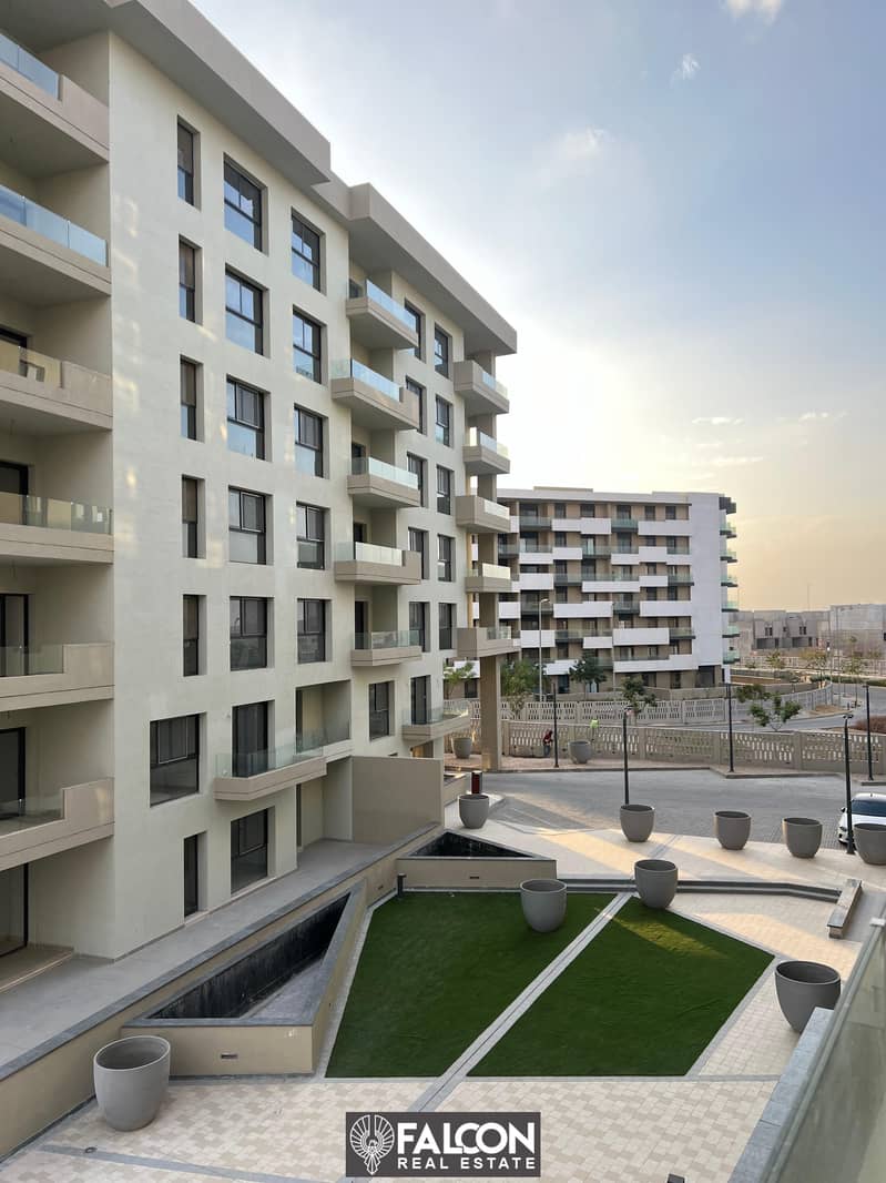 ready to move apartment fo sale in Al Burouj  El Shorok City 180sqm & 3 bedrooms - fully finished - ready to visit & view 4