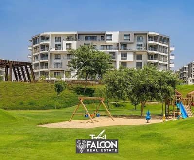 For sale, an apartment in Taj City Compound, next to Cairo International Airport, in the heart of the Fifth Settlement, 42% discount available in case