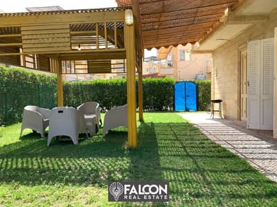 For sale, the largest apartment with a garden in Sarai Compound, area of ​​158 meters, with a garden of 95 meters, in the best location in Sarai,