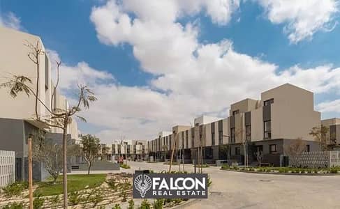 Duplex penthouse ready to move , fully finished, in Al Burouj Compound, Shorouk City. .