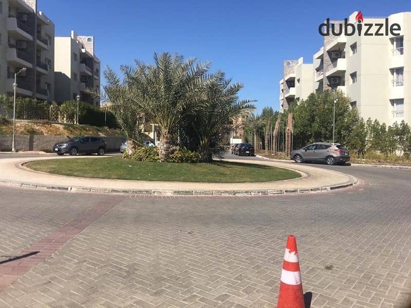 Apartment for rent in Sheikh Zayed, The Address Compound, 3 bedrooms, a second floor with a kitchen 4