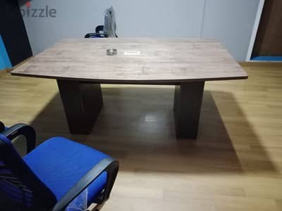 meeting table ترابيزة اجتماعات