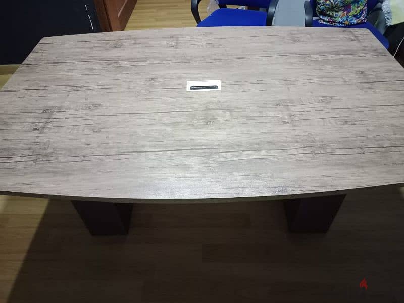 meeting table ترابيزة اجتماعات 1