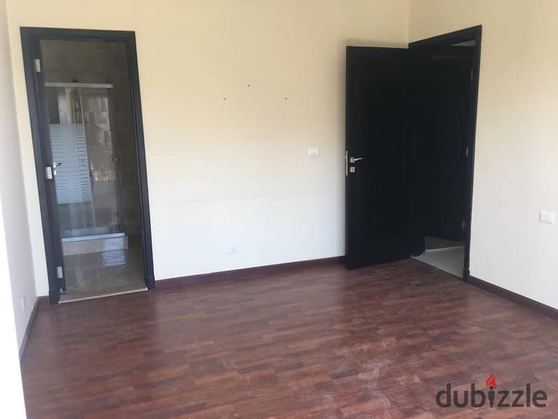 Apartment for rent in Sheikh Zayed, The Address Compound, 3 bedrooms, a second floor with a kitchen 2