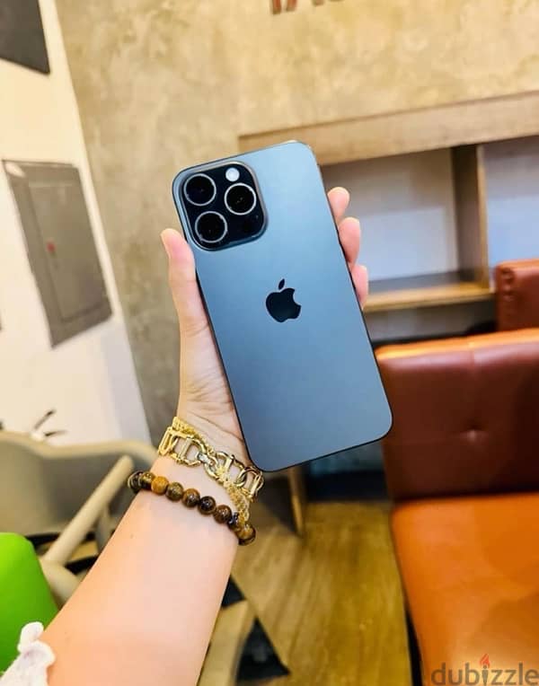 iPhone 15 pro max 512 GB titanium blue 4