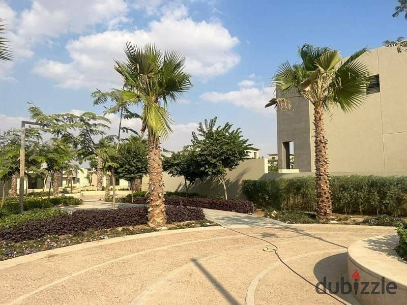 Townhouse REALE ,READY TO MOVE directly on Suez Road HASSAN ALLAM 8