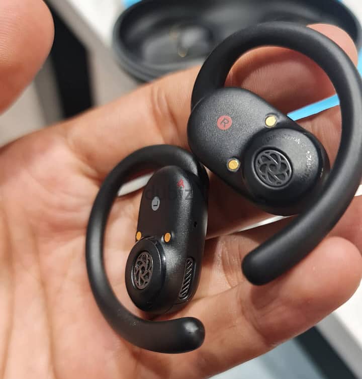 Soundcore by Anker V30i Open-Ear Headphones 1