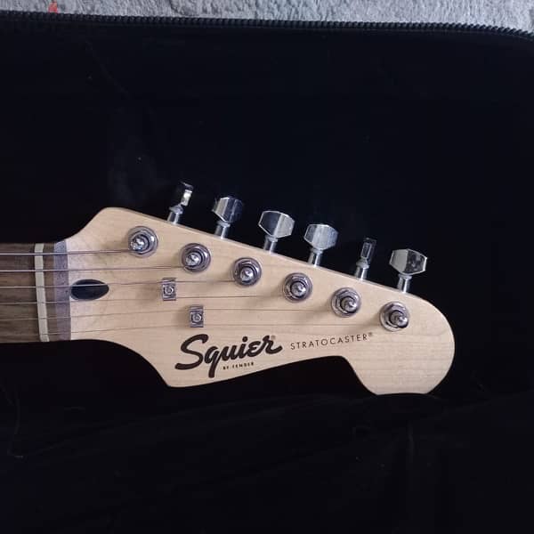 squier fender electric guitar 2