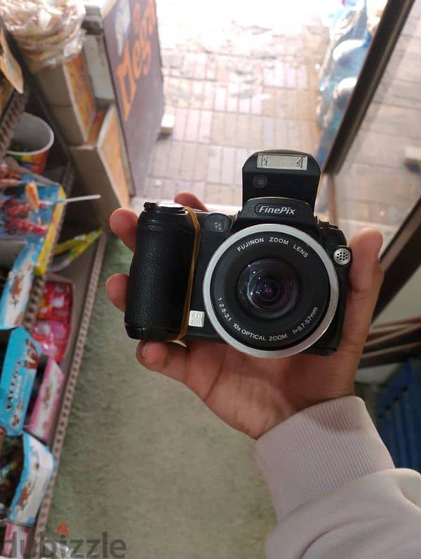 Fujifilm s5500 1