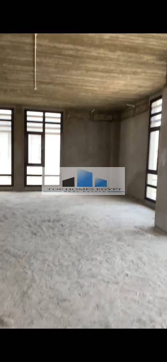 Office space for rent 130 sqm in a prime location in District 5 - New Cairo 2