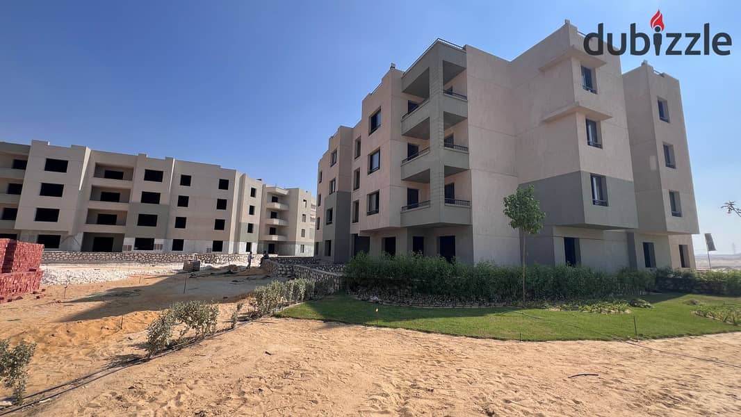 Apartment in the heart of Old Sheikh Zayed, behind the Giza Security Directorate and next to Al Khamayel. 5