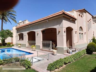 Luxurious Villa With Swimming Pool -Excellent landscape & prim location- in King Mariout