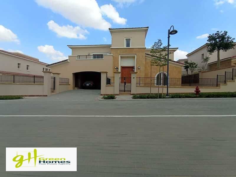 TownHouse fully finished 287m for sale best location for sale in Uptown Cairo | Mokattam 1