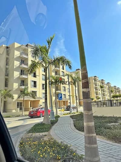 Apartment for sale in installments with a private garden in a very special location on the landscape in Mostaqbal City, Compound (Saray) Emdad, Fifth