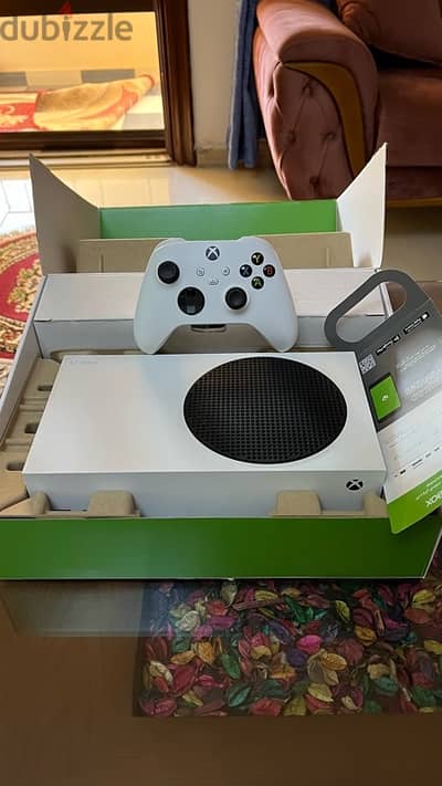 XBOX Series s كالجديد