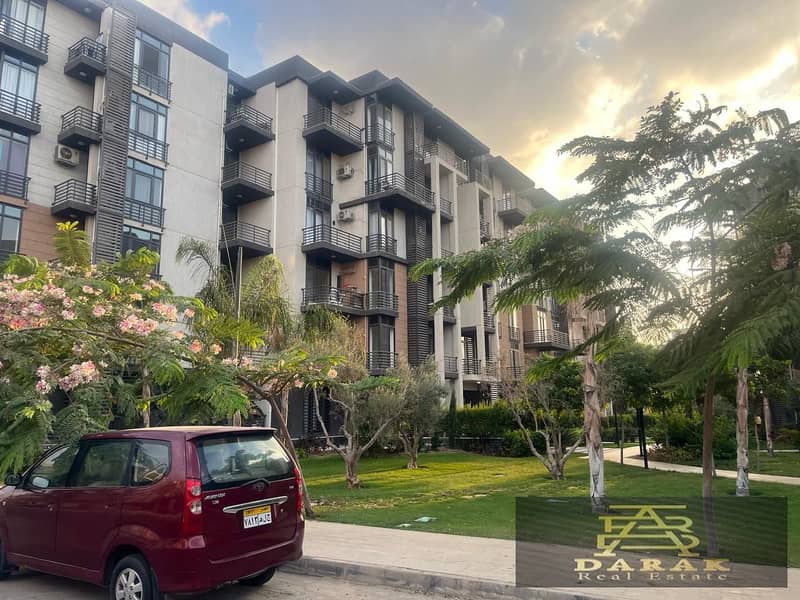 A 119 sqm corner apartment with a northern view and garden view, available for sale in the best phases of Madinaty, B8. It's an old reservation. 0