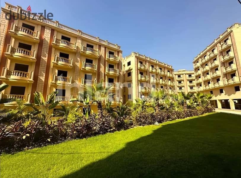 Apartment for immediate delivery in Ashrafeya Compound in the heart of the Fifth Settlement behind Water Way 1 Compound 2