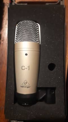 Behringer Microphone 0