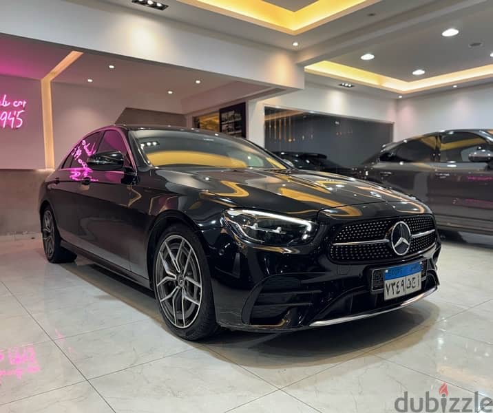 Mercedes-Benz E300 2021 1