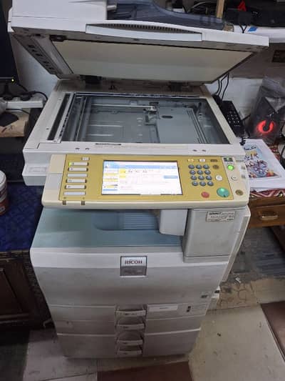 RICOH -Afictio MpC2551